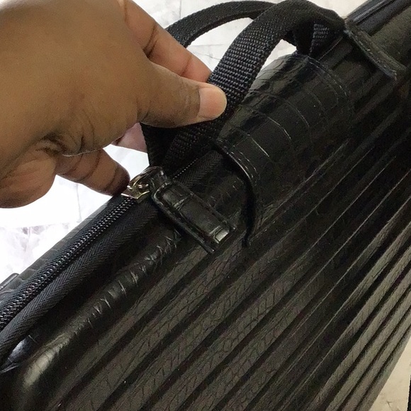 Mobile Edge bring on laptop hardcase bag, 17 inch laptop case - Picture 8 of 11